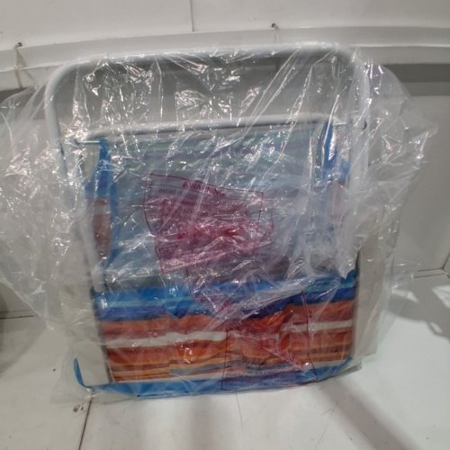 HURLEY FOLDING SINGLE POSITION BEACH CHAIR - BLUE/RED image 5