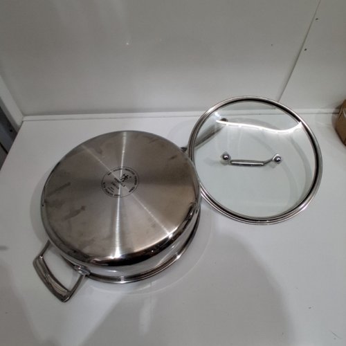 HENCKELS PARADIGM SAUCEPAN SKILLET WITH LID- 3-PLY FOR INDUCTION COOKTOP - 3.8 QT - STAINLESS STEEL image 3