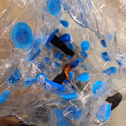 2PC VEVOR INFLATABLE BUMPER BALLS, DURABLE THICK PVC HUMAN HAMSTER BUBBLE KNOCKER FOR OUTDOOR SPORTS - 5FT - RED/BLUE (MODEL: HCPPQ-008) image 3