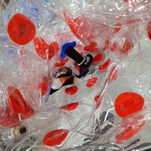 2PC VEVOR INFLATABLE BUMPER BALLS, DURABLE THICK PVC HUMAN HAMSTER BUBBLE KNOCKER FOR OUTDOOR SPORTS - 5FT - RED/BLUE (MODEL: HCPPQ-008) image 4
