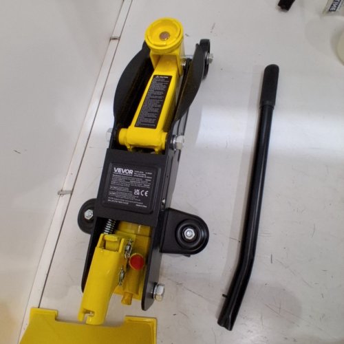 LOW PROFILE PISTON QUICK LIFT PUMP FLOOR JACK WITH STANDS - 2 TON - YELLOW/BLACK (MODEL:VL-80020) image 4