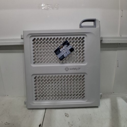 SAFETY 1ST LIFT, LOCK & SWING DUAL-MODE GATE - 28"-42" X 26" - WHITE/GREY (MODEL: GA048CWHOF1) image 2