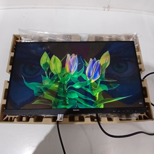 PHILIPS FULL HD COMPUTER MONITOR WITH HDMI & VGA CONNECTIVITY - 1080P - 100HZ - 22" - BLACK (MODEL: 221V8LB/27) image 6