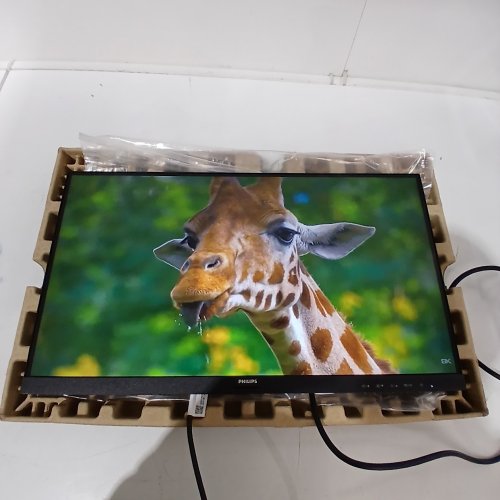 PHILIPS FULL HD COMPUTER MONITOR WITH HDMI & VGA CONNECTIVITY - 1080P - 100HZ - 22" - BLACK (MODEL: 221V8LB/27) image 7