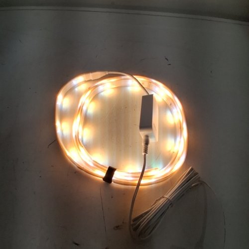 PHILIPS HUE LED AMBIANCE LIGHTSTRIP PLUS - 6.5FT - WHITE AND COLOR image 2