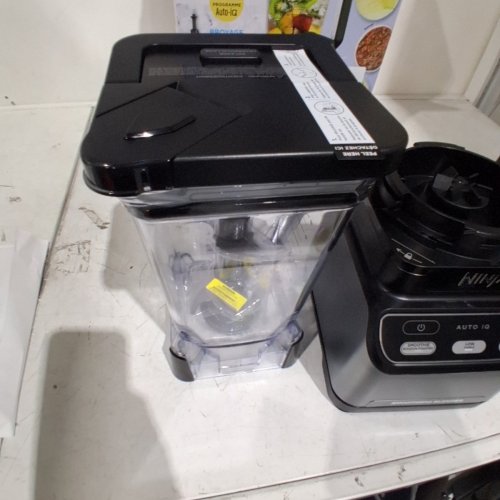 NINJA PROFESSIONAL BLENDER 2.0 - 1400W - 72OZ/2.1L - BLACK/GREY - (MODEL: CCO750BSL/4444778) image 4