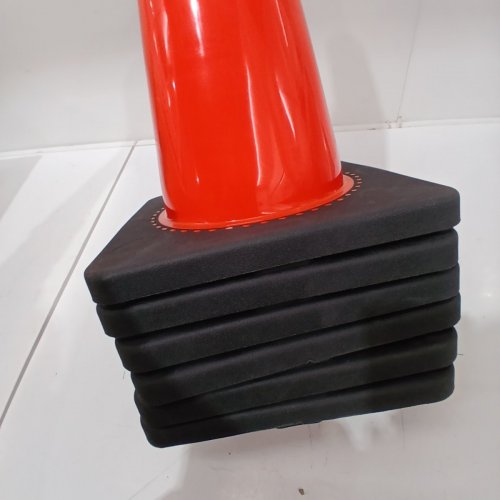 6PK SAFETY CONES PVC TRAFFIC CONE WITH REFLECTIVE COLLAR AND BLACK WEIGHTED BASE - 18" - ORANGE/BLACK image 3