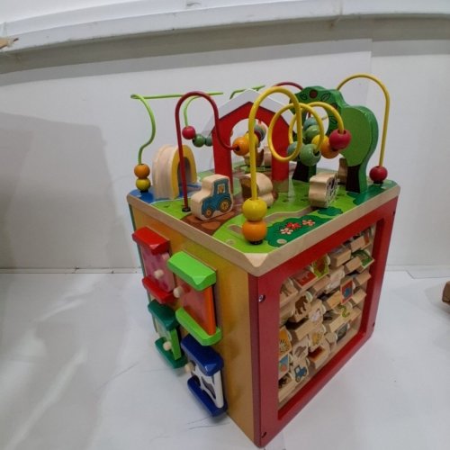 BATTAT WOODEN ACTIVITY CUBE DISCOVER FARM ANIMALS ACTIVITY CENTER FOR KIDS 1 YEAR+ - MULTI-COLOUR (MODEL:‎ BT4599C1Z/BT4672Z) image 2