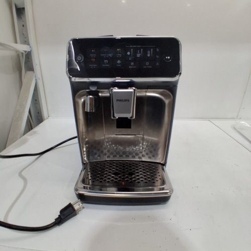 PHILIPS 3300 SERIES FULLY AUTOMATIC ESPRESSO MACHINE WITH INTUITIVE TOUCH DISPLAY & CLASSIC MILK FROTHER - BLACK/CHROME - (MODEL: EP3326/90) image 3
