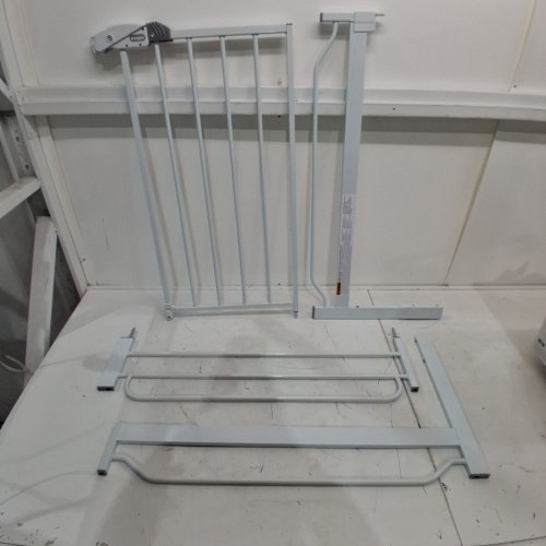 REGALO EASY-STEP METAL WALK-THROUGH SAFETY GATE - 30" X 29'' - 38.5'' - WHITE (MODEL: 1160DS) image 2