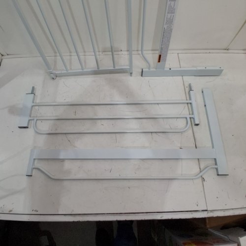 REGALO EASY-STEP METAL WALK-THROUGH SAFETY GATE - 30" X 29'' - 38.5'' - WHITE (MODEL: 1160DS) image 3
