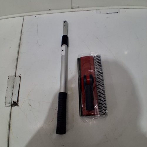 DSV STANDARD 2-IN-1 WINDOW SQUEEGEE - 20" - 28" - NAVY/RED/GREY image 2