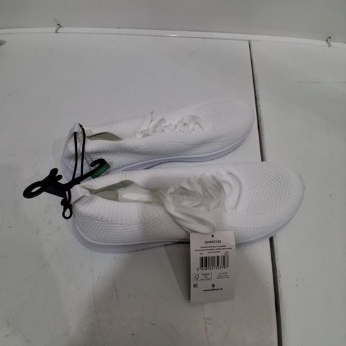 WOMEN'S ATHLETIC WORKS KNIT SLIP-ON SNEAKERS - 9 - WHITE (STYLE: 26HERCY23) image 2