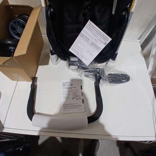 EVENFLO REVERSI LIGHTWEIGHT REVERSIBLE STROLLER - ALTAIR BLACK (MODEL: ‎14112422) image 4