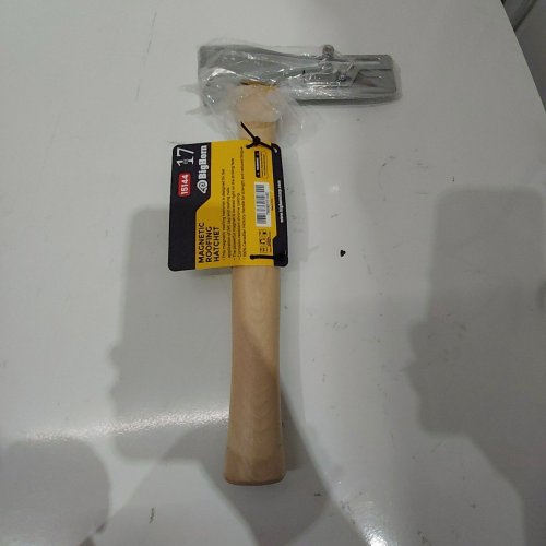 BIG HORN MAGNETIC ROOFING HATCHET - 17 OZ (MODEL: 15144) image 3