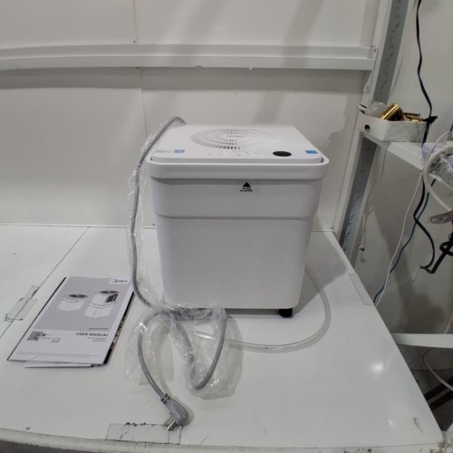 MIDEA CUBE DEHUMIDIFIER WITH SMART WIFI FOR UP TO 4500SQ.FT 50PINT image 3