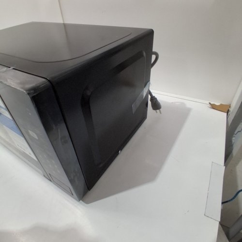 DANBY COUNTERTOP MICROWAVE - 0.7 CU.FT. - BLACK (MODEL: DBMW0721BBB) image 7