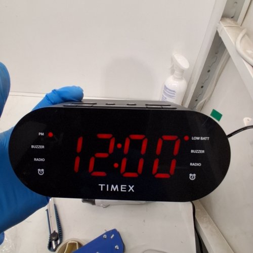 TIMEX DIGITAL DUAL ALARM CLOCK WITH AM/FM RADIO AND BATTERY BACKUP - BLACK (MODEL: T232B) image 2