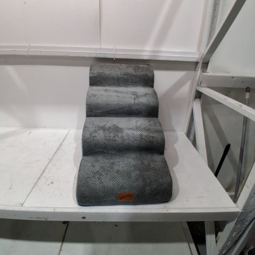 GOGOBUNNY WATERPROOF HIGH DENSITY FOAM CURVED DOG STAIRS - 28" X 19" - GREY image 2