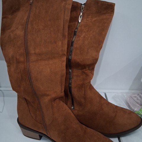 WOMEN'S KNEE HIGH BOOTS FOR WINTER - SIZE 9.5 - BROWN image 2