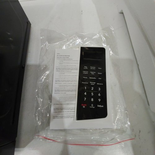 FRIGIDAIRE STAINLESS STEEL MICROWAVE WITH 10 POWER LEVELS - 1.1 CU. FT. 1000W - STAINLESS STEEL/BLACK - (MODEL: EMW1120_AMZ) image 7