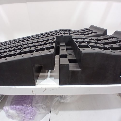 2PK MAXXHAUL DETACHABLE EXTENDABLE CAR RAMP SET- 3,250LBS CAP EACH - BLACK (MODEL: 50709) image 4