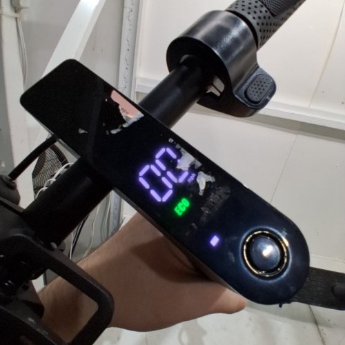 ISCOOTER W3 ELECTRIC SCOOTER - 19MPH - BLACK (MODEL: 3W) image 3