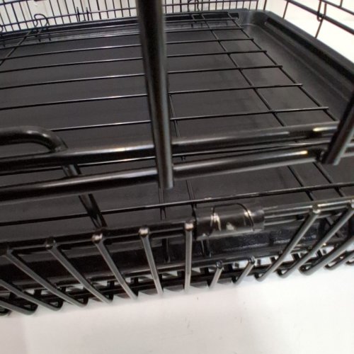 AMAZON BASICS FOLDABLE DOUBLE-DOOR METAL WIRE DOG CRATE - 24" X 20.5" X 18" - BLACK image 6