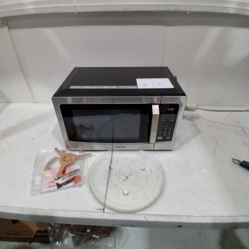 TOSHIBA COMPACT COUNTERTOP MICROWAVE OVEN - 1.2CU.FT - 1500W - STAINLESS STEEL (MODEL: ML-EM31P(SS)/CA) image 3