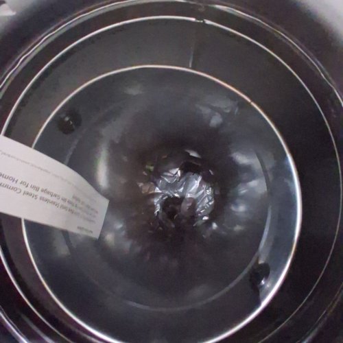 STAINLESS STEEL COMMERCIAL/KITCHEN TRASH CAN- 35L - BLACK\GOLD image 5
