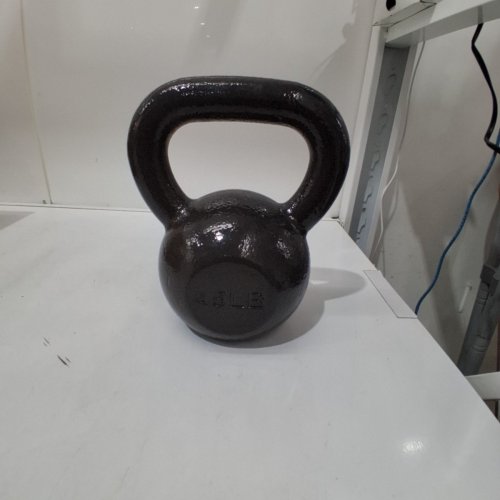 AMAZON BASICS CAST IRON KETTLEBELL - 45LBS - BLACK image 2