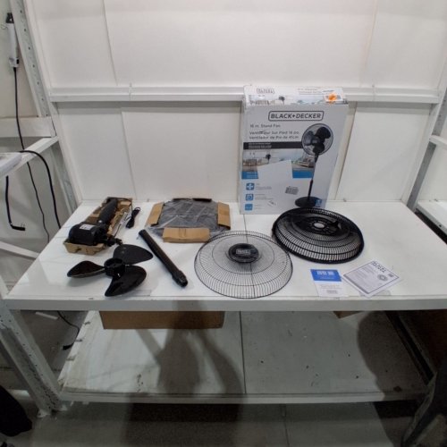 BLACK + DECKER STAND FAN WITH REMOTE - 16" DIAMETER - BLACK (MODEL: BFSR16B-01) image 3