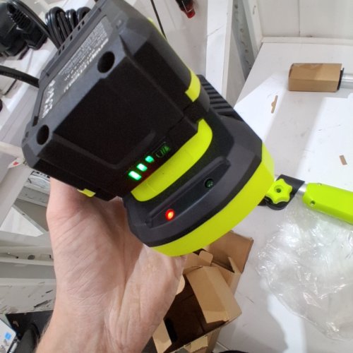 SNAPFRESH CORDLESS BRUSHLESS SNOW SHOVEL 3-SPEED ADJUSTABLE WITH 4.0AH BATTERY - 20V - 12" - GREEN MODEL: SP3011) image 2