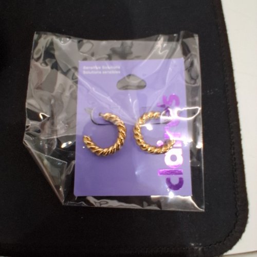 1PR GIRLS CLAIRE'S TWISTED HOOP EARRINGS - GOLD-TONE (ITEM: 25992-9) image 2