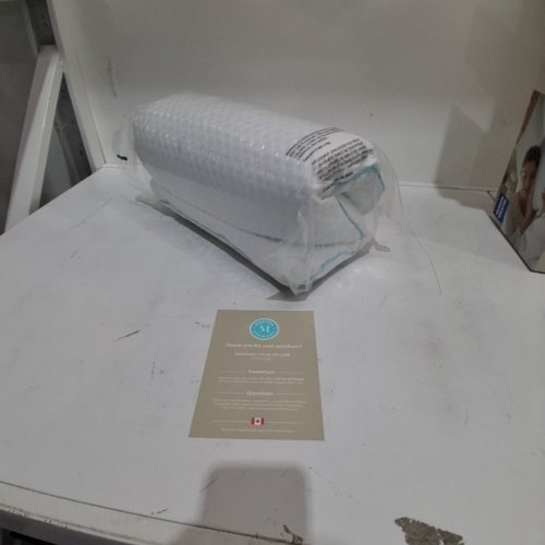 MARTHA STEWART COOLING MEMORY FOAM PILLOW - QUEEN - WHITE/BLUE PIPING (MODEL: 1392500) image 2