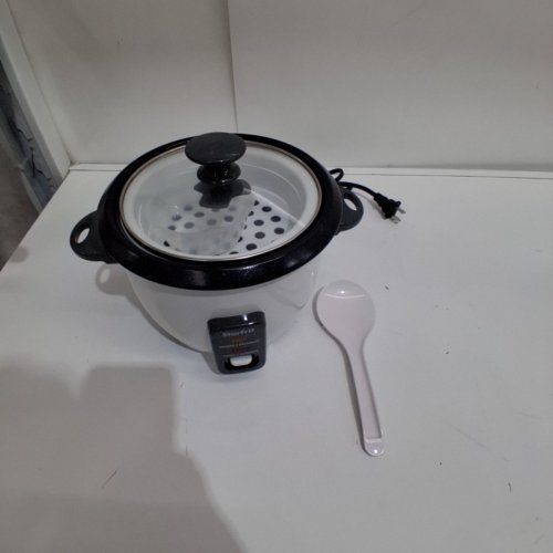 STARFRIT ELECTRIC RICE COOKER - 6 CUP CAPACITY - WHITE (MODEL: 024734) image 4