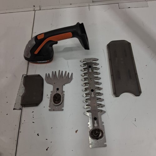 WORX 2-IN-1 CORDLESS SHRUB / GRASS SHEAR WITH 4" AND 8" BLADES (MODEL: WG801) image 2