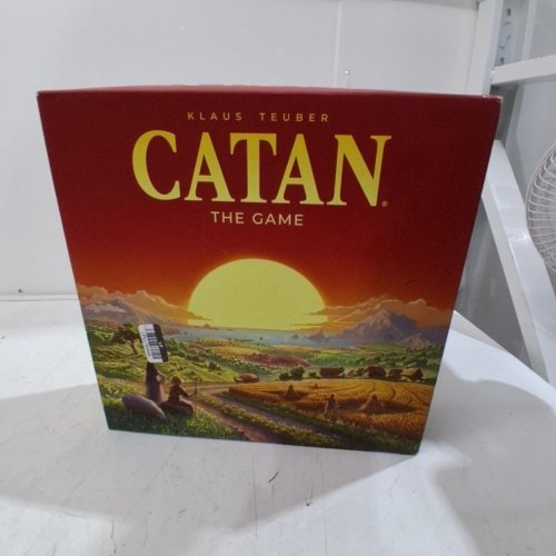 CATAN: THE DICE GAME - A GAME BY KLAUS TEUBER, 1-4 PLAYERS (MODEL: CN3120) image 2