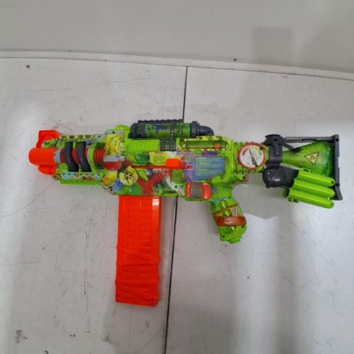 NERF ZOMBIE CORRUPTER DART BLASTER WITH 18 DART CLIP - GREEN/ORANGE image 2