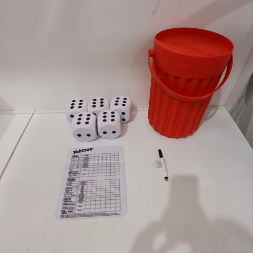 HASBRO - GIANT YAHTZEE GAME WITH EXTRA-LARGE FOAM DICE AND A CONVENIENT PLASTIC BUCKET FOR STORAGE - AGES 8+ - RED (MODEL: 1872245) image 2