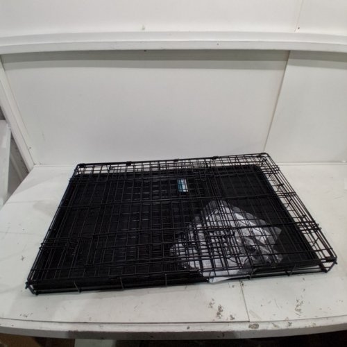 MIDWEST ICRATE DOUBLE DOOR FOLDING METAL DOG CRATE WITH DIVIDER PANEL, FLOOR PROTECTING FEET, AND LEAK-PROOF DOG TRAY - 36" X 23" X 25" - BLACK (MODEL:1536DDU) image 2