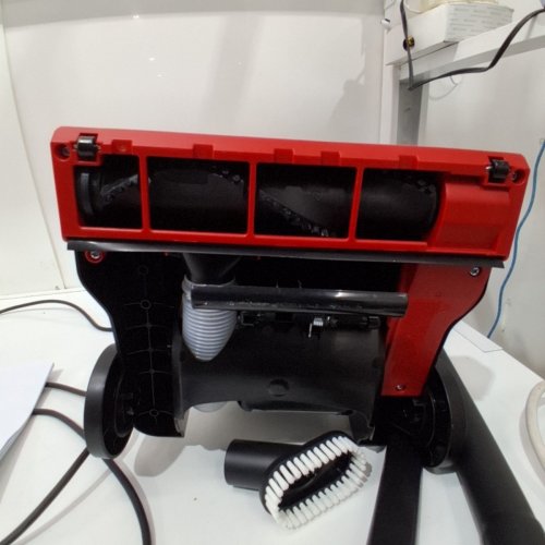 BISSELL CLEANVIEW COMPACT UPRIGHT VACUUM - BLACK/RED - (MODEL: 3508T) image 5