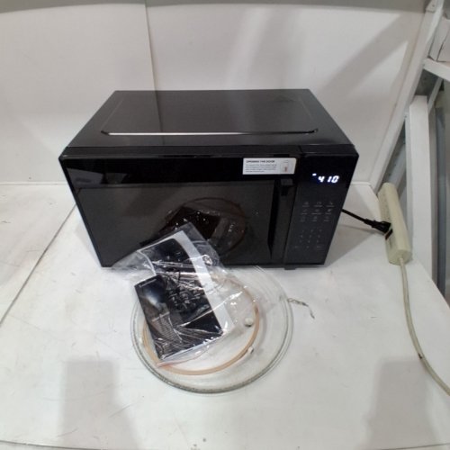 CHEFMAN COUNTERTOP MICROWAVE OVEN - 1.1CU.FT - BLACK (MODEL: RJ55-11B-V2-CA) image 3