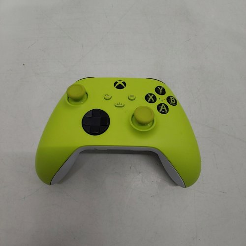 XBOX WIRELESS CONTROLLER – ELECTRIC VOLT FOR XBOX SERIES X|S, XBOX ONE, AND WINDOWS 10 DEVICES image 2