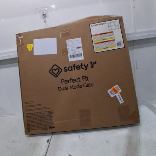 SAFETY 1ST PERFECT FIT DUAL-MODE GATE - FITS OPENINGS 28" - 42" - WHITE - (MODEL: GA049CWHOF1Z) image 4