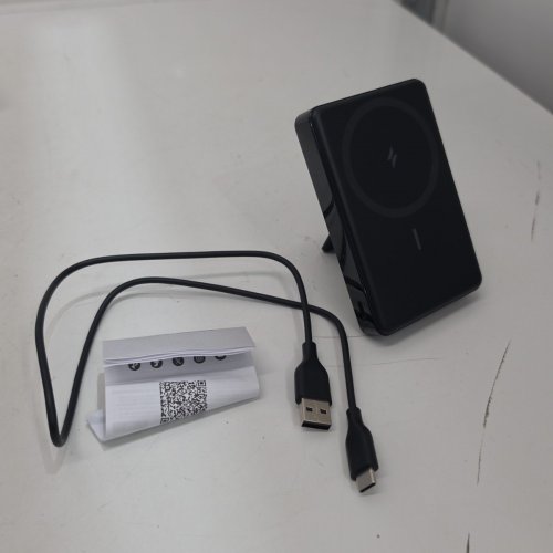 ANKER ULTRA-COMPACT MAG GO MAGNETIC 10,000MAH POWER BANK, MAGSAFE COMPATIBLE - 20W, 7.5W WIRELESS OUTPUT - (MODEL: A1652J11) image 2