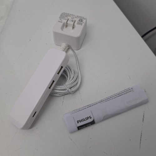 PHILIPS MULTIPORT POWER STRIP EXTENSION BAR WITH 1 USB-C and 2 USB-A Ports - 6FT - WHITE (MODEL: DLK2506C/27) image 2