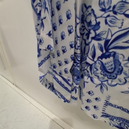 WOMEN'S BARILOCHE PRINT BUTTON-UP SHIRT - SMALL / MEDIUM - 38 - WHITE / BLUE (STYLE: ALMENA) image 3