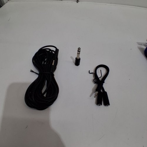 ONN. AUX EXTENSION AUDIO ADAPTER KIT- 18FT- BLACK image 2