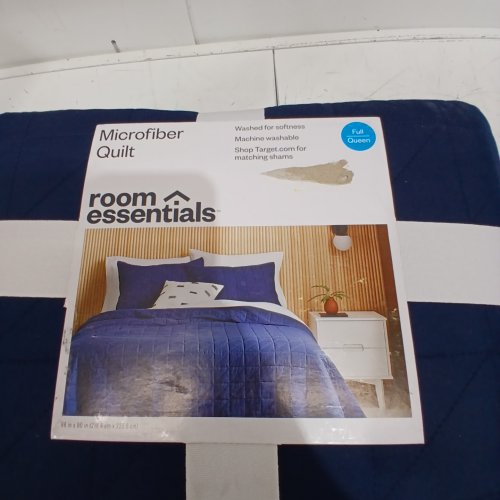 ROOM ESSENTIALS JERSEY QUILT - FULL/QUEEN - NAVY BLUE image 2